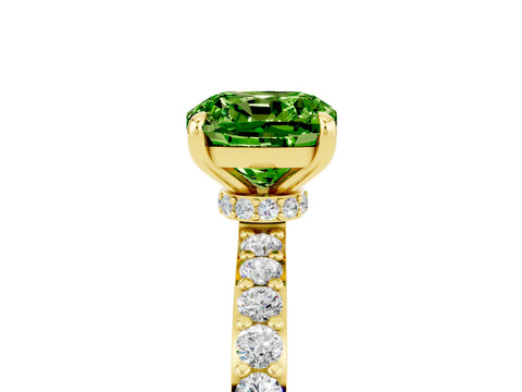 Yellow gold Cushion Cut Peridot Ring with Pavé Band and Four-Prong Setting_5