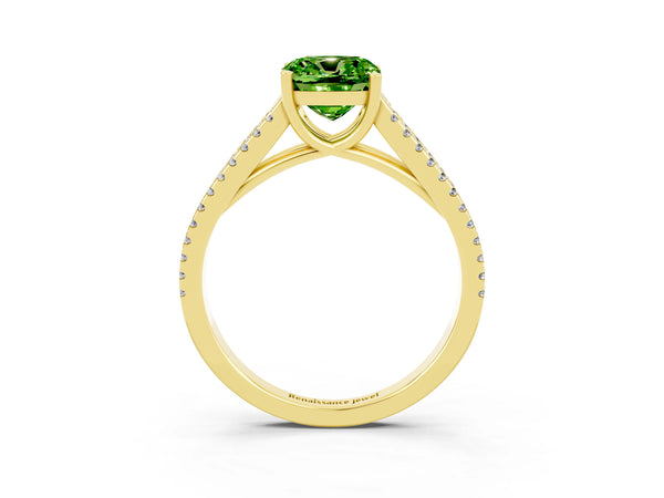 Yellow gold Cushion Cut Peridot Solitaire Engagement Ring with Split Shank Pavé Band