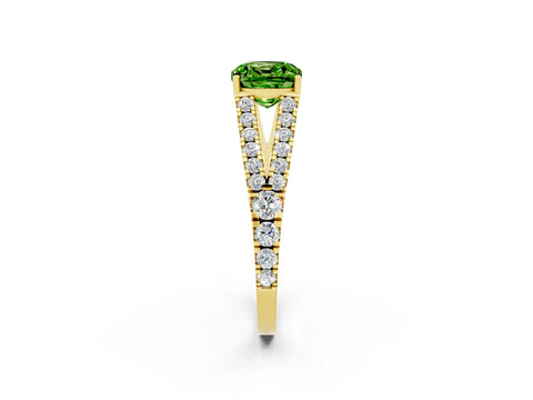 Yellow gold Cushion Cut Peridot Split Shank Pavé Engagement Ring with Four-Prong Setting_14