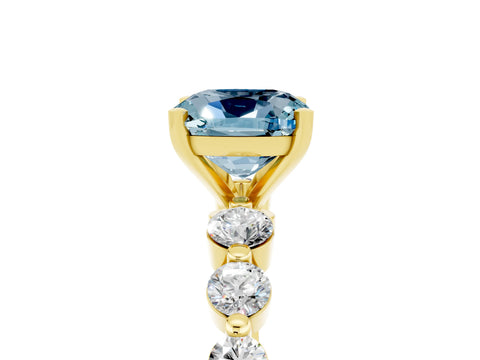 Yellow gold Cushion Cut Solitaire Aquamarine Ring with Pave Band and Four-Prong Setting_5