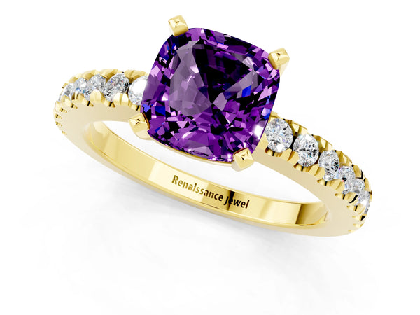 Yellow gold Cushion Cut Solitaire Amethyst with Pavé Band and Four-Prong Setting