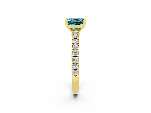 Yellow gold Cushion Cut Solitaire Diamond with Pavé Band and Four-Prong Setting_2