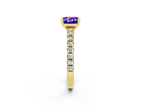 Yellow gold Cushion Cut Solitaire Diamond with Pavé Band and Four-Prong Setting_2
