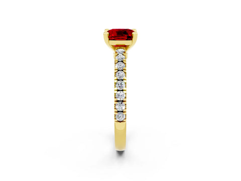 Yellow gold Cushion Cut Solitaire Diamond with Pavé Band and Four-Prong Setting_2