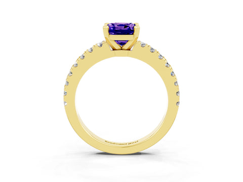 Yellow gold Cushion Cut Solitaire Diamond with Pavé Band and Four-Prong Setting_3