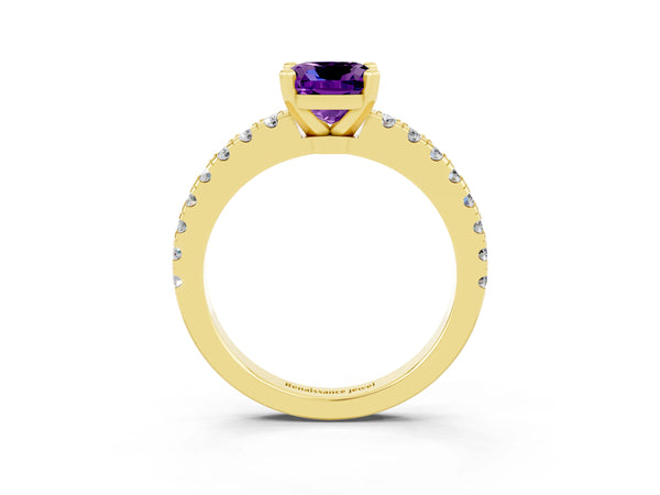 Yellow gold Cushion Cut Solitaire Amethyst with Pavé Band and Four-Prong Setting
