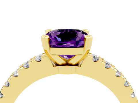 Yellow gold Cushion Cut Solitaire Diamond with Pavé Band and Four-Prong Setting_4