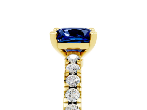 Yellow gold Cushion Cut Solitaire Diamond with Pavé Band and Four-Prong Setting_5