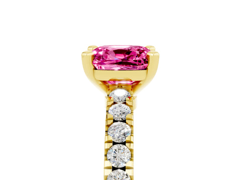 Yellow gold Cushion Cut Solitaire Diamond with Pavé Band and Four-Prong Setting_5