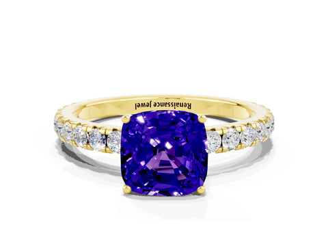Yellow gold Cushion Cut Tanzanite Pavé Solitaire Engagement Ring with Four-Prong Setting_12