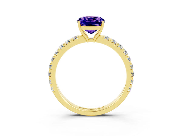 Yellow gold Cushion Cut Tanzanite Pavé Solitaire Engagement Ring with Four-Prong Setting