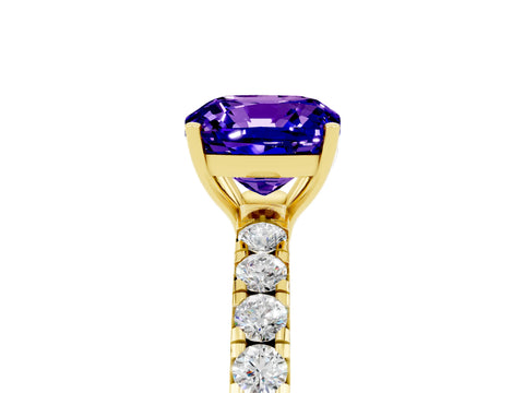 Yellow gold Cushion Cut Tanzanite Pavé Solitaire Engagement Ring with Four-Prong Setting_17