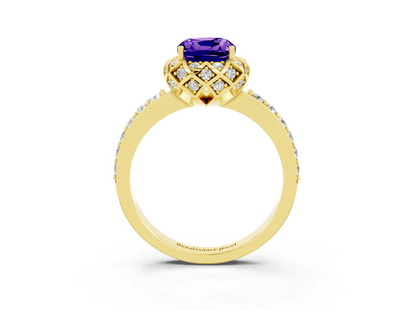 Yellow gold Cushion Cut Tanzanite Scalloped Halo Engagement Ring with Round Shared Prong Band
