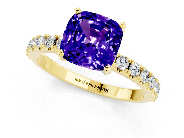 Yellow gold Cushion Cut Tanzanite Solitaire Pavé Band with Four-Prong Setting