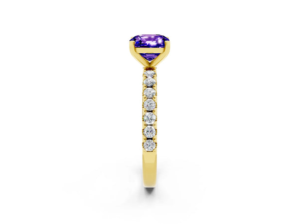 Yellow gold Cushion Cut Tanzanite Solitaire Pavé Band with Four-Prong Setting
