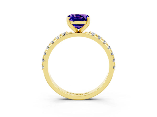 Yellow gold Cushion Cut Tanzanite Solitaire Pavé Band with Four-Prong Setting