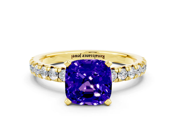 Yellow gold Cushion Cut Tanzanite Solitaire Pavé Engagement Ring with Round Band and Prong Setting
