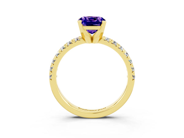 Yellow gold Cushion Cut Tanzanite Solitaire Pavé Engagement Ring with Round Band and Prong Setting