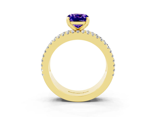 Yellow gold Cushion Cut Tanzanite Solitaire Ring with Pavé and Channel Set Band