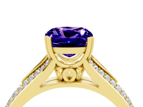 Yellow gold Cushion Cut Tanzanite Split Shank Engagement Ring with Pavé Band_4