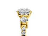 Yellow gold Cushion Cut Three-Stone Diamond Pavé Band with Prong Setting_28
