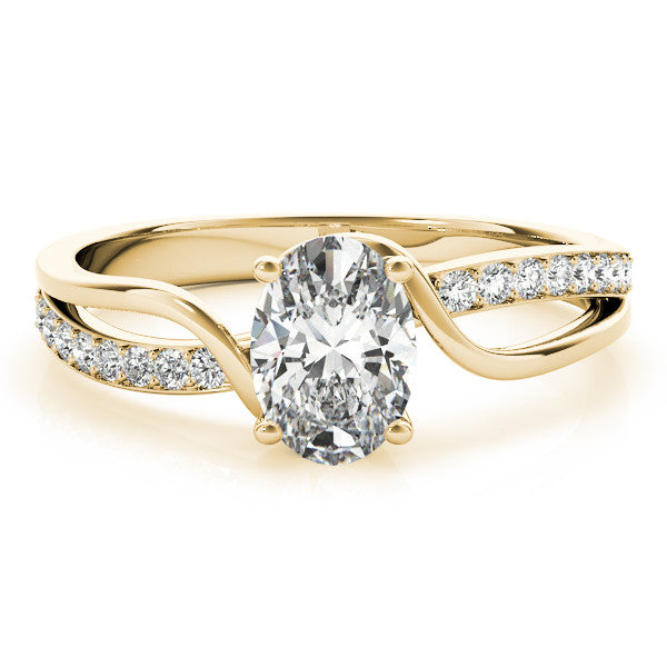 Yellow gold Cushion Solitaire Twisted Band with Prong Setting 2