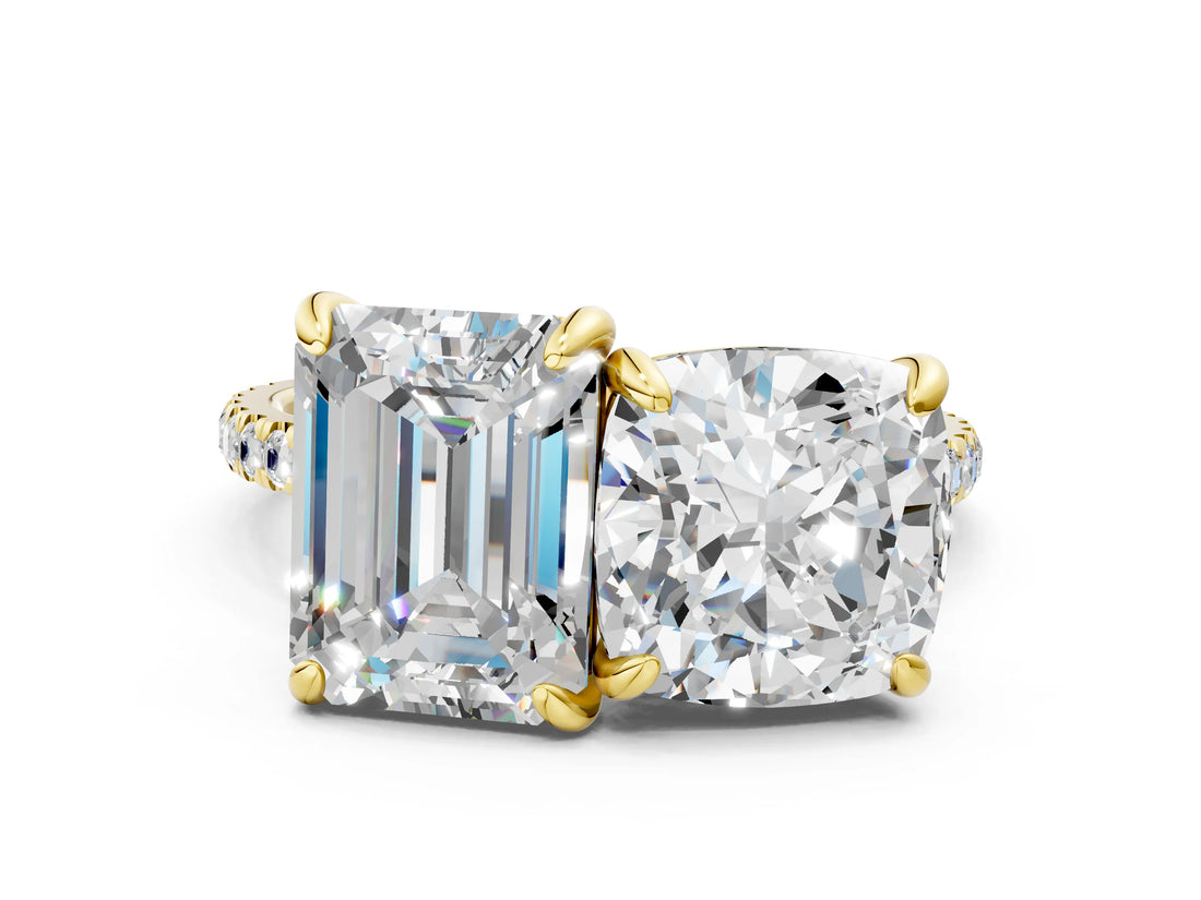 Yellow gold Cushion and Emerald Toi Moi Ring with Prong Setting and Pave Band