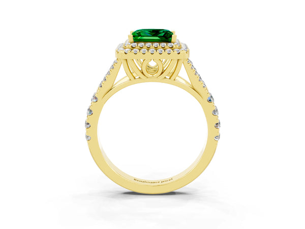 Yellow gold Double Halo Princess Cut Emerald Pavé Split Shank Ring with Prong Setting
