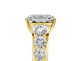 Yellow gold Emerald Brilliant Diamond Pavé Band with Six-Prong Setting_8
