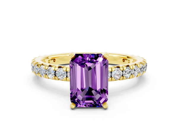 Yellow gold Emerald Cut Amethyst Pavé Solitaire Ring with Round Band and Prong Setting