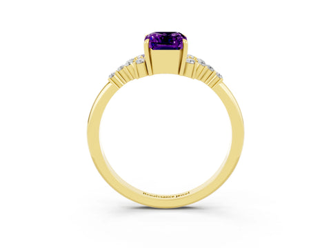 Yellow gold Emerald Cut Amethyst Ring with Side Stones and Four-Prong Setting_39