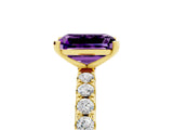 Yellow gold Emerald Cut Amethyst Solitaire Pavé Band with Four-Prong Setting_5
