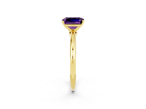 Yellow gold Emerald Cut Amethyst Solitaire Ring with Six-Prong Setting and Classic Band_2