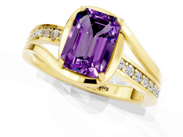 Yellow gold Emerald Cut Amethyst Solitaire Ring with Split Shank and Prong Setting