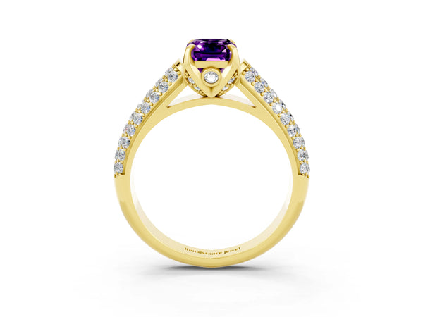 Yellow gold Emerald Cut Amethyst Solitaire Ring with Three-Row Pavé Band and Four-Prong Setting