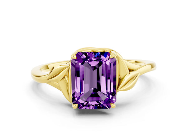 Yellow gold Emerald Cut Amethyst Solitaire Ring with Twist Band and Four-Prong Setting