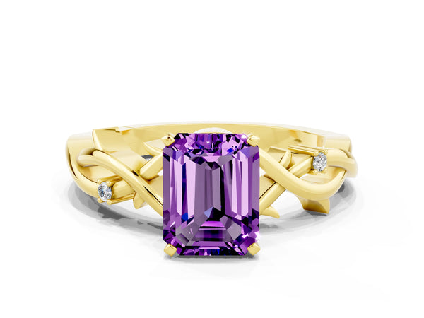 Yellow gold Emerald Cut Amethyst Solitaire Ring with Twisted Band and Prong Setting