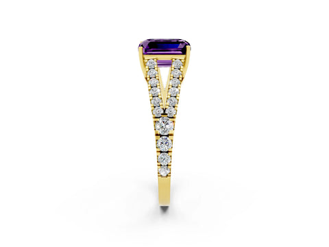 Yellow gold Emerald Cut Amethyst Split Shank Pavé Engagement Ring with Four-Prong Setting_14