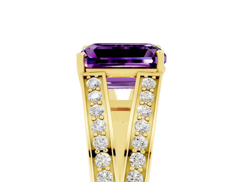 Yellow gold Emerald Cut Amethyst Split Shank Ring with Pavé Band and Four-Prong Setting_5
