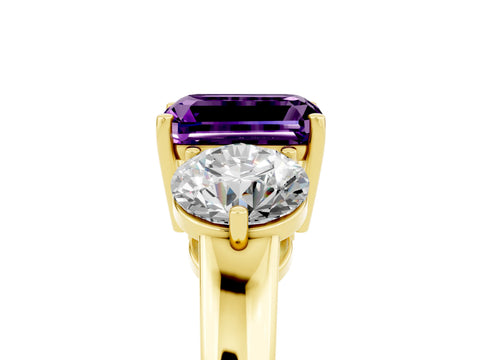 Yellow gold Emerald Cut Amethyst Three-Stone Ring with Prong Setting and Classic Band_5