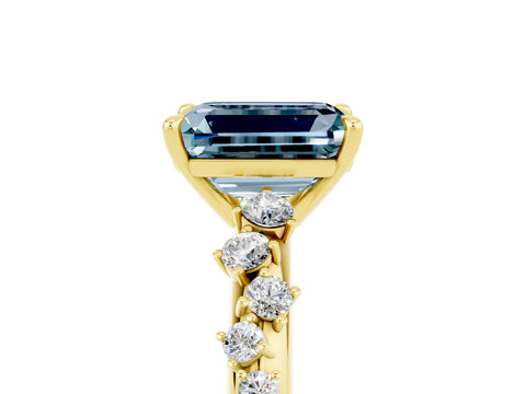 Yellow gold Emerald Cut Aquamarine Cluster Side Stone Solitaire Ring with Prong Setting_29
