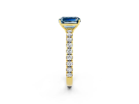 Yellow gold Emerald Cut Aquamarine Pavé Solitaire Engagement Ring with Four-Prong Setting_14