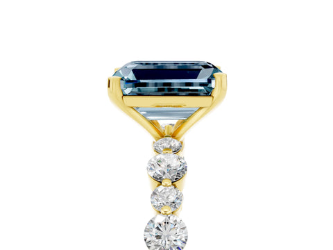 Yellow gold Emerald Cut Aquamarine Prong Set Engagement Ring with Pavé Band_5