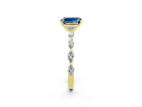 Yellow gold Emerald Cut Aquamarine Ring with Marquise Side Stones and Prong Setting_2