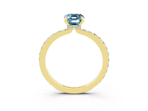 Yellow gold Emerald Cut Aquamarine Ring with Pavé Band and Four-Prong Setting_3