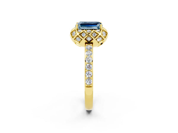 Yellow gold Emerald Cut Aquamarine Scalloped Halo Engagement Ring with Round Shared Prong Band