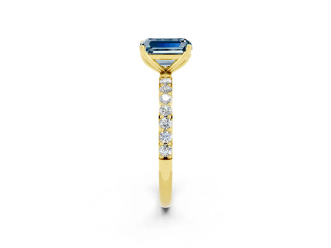 Yellow gold Emerald Cut Aquamarine Solitaire Engagement Ring with Pavé Band and Prong Setting_2