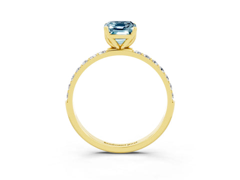 Yellow gold Emerald Cut Aquamarine Solitaire Engagement Ring with Pavé Band and Prong Setting_3