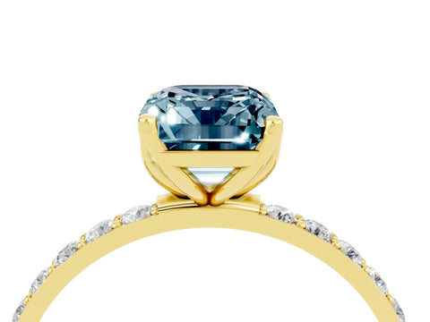 Yellow gold Emerald Cut Aquamarine Solitaire Engagement Ring with Pavé Band and Prong Setting_4