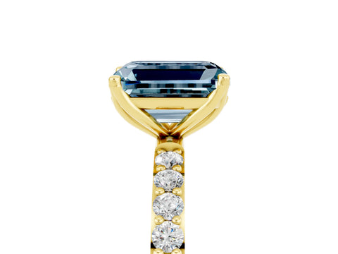 Yellow gold Emerald Cut Aquamarine Solitaire Engagement Ring with Pavé Band and Prong Setting_5